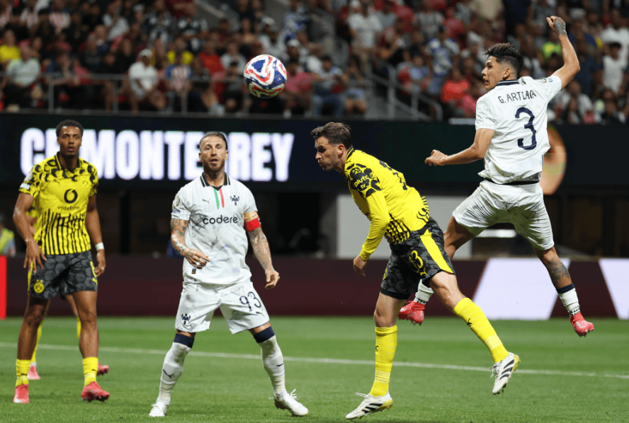 比利亚雷亚尔发布备战花絮，赛后更衣室发声，欧联任务艰巨，赛季目标并未改变的简单介绍-九游体育官网入口